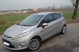 Ford Fiesta 1.2 benzina 2009 titanium