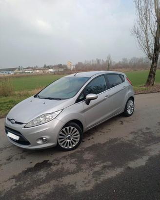 Ford Fiesta 1.2 benzina 2009 titanium