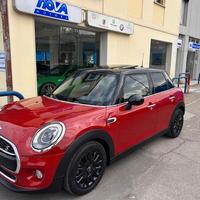 Mini 1.5 Cooper D 5 porte OK NEOPATENTATI TETTO AP