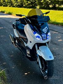 Yamaha Xmax 125