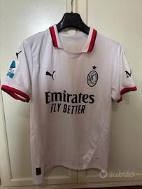 Milan Maglia