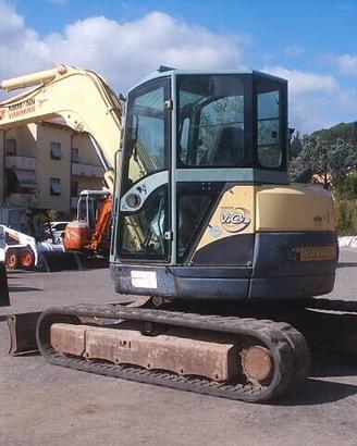 Miniescavatore usato YANMAR VIO 75