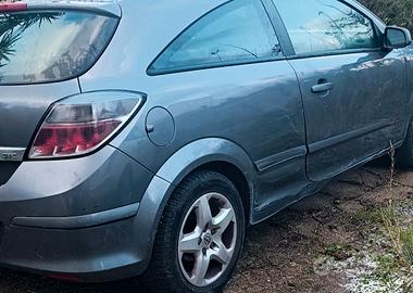 Opel Astra gtc 1.9  120 cv  8v