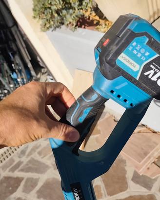 motocoltivatore/aratro a batteria