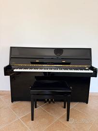 Pianoforte a muro KawaI