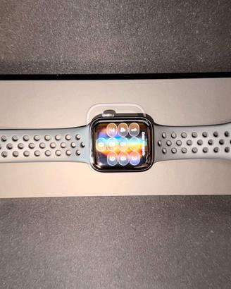 Apple Watch Series 6 40mm GPS + CELLULAR Alluminio