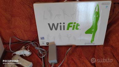 Wii Consolle con 8 giochi