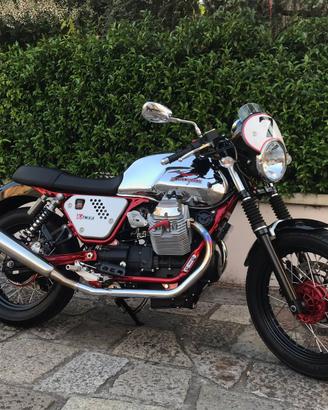 Guzzi V7 Racer - serie limitata