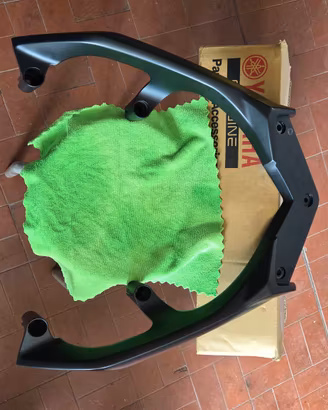 maniglione portapiastra bauletto T MAX 560 anno 20