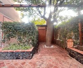 3 vani con giardino zona scogliera