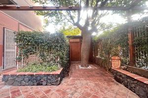 3 vani con giardino zona scogliera