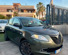 Lancia Ypsilon 1.2 69 CV 5 porte GPL Ecochic Silve