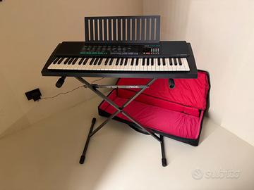 Yamaha PSR-150 61-Key Electronic Keyboard