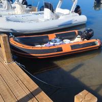 gommone lomac 3,90 metri completo di fuoribordo Su