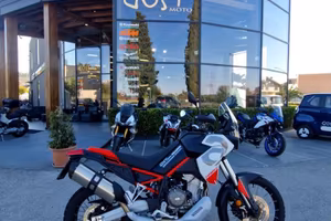 Aprilia Tuareg 660