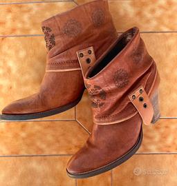 Stivali texani in vera pelle e cuoio