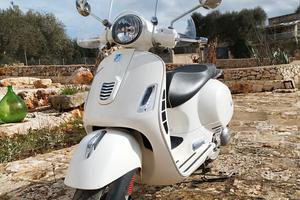 Vespa GTS 