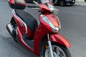 Honda SH 300 ABS anno 2016