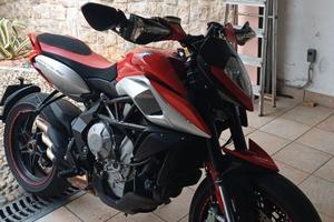 Mw agusta Rivale 800