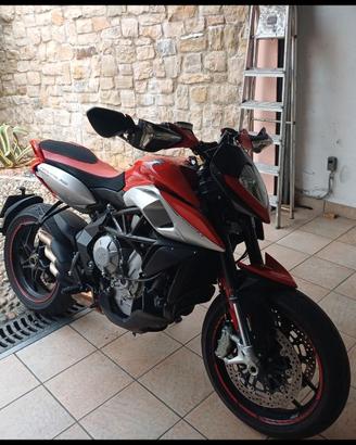 Mw agusta Rivale 800