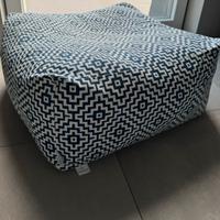 Pouf bianco e blu