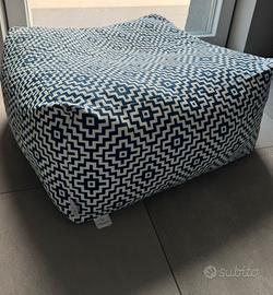 Pouf bianco e blu