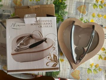 Set cestino più schiaccianoci