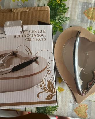 Set cestino più schiaccianoci