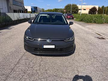 GOLF 8 AUTOMATICA A METANO