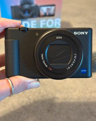 Sony Digital Camera ZV-1 + 3 batterie e microfono