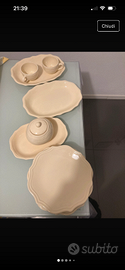 Set piatti e tazzine