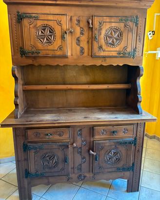 Credenza in legno massello stile Val Varaita