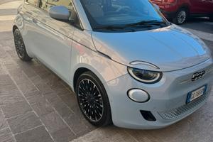 Fiat 500e la Prima Bocelli