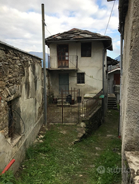 Casa semindipendente a Viù