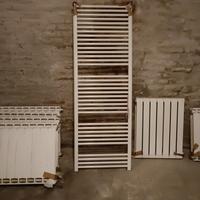 7 Termosifoni e un termoarredo bagno