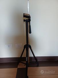 cavalletto foto e videocamera