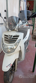 Scooter Peugeot LXR 200