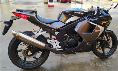 Hyosung gt 125 r INCIDENTATA