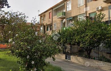 4 LOCALI A REGGIO DI CALABRIA