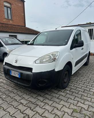 Peugeot Partner 1.6 8V HDi 90CV FAP L2 2 posti Fur