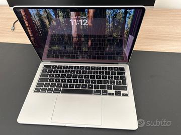 MacBook Air Model A2681