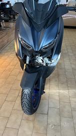 Yamaha X-Max 300