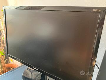 Monitor samsung 24 ingressi hdmi e vga