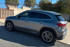 Mercedes GLA 200D AMG PREMIUM NO COMMERCIANTI