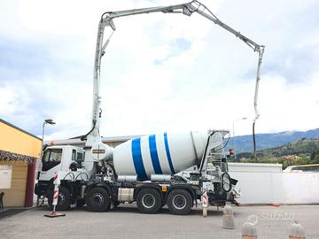 Autocarro IVECO con Betoniera e Pompa CIFA