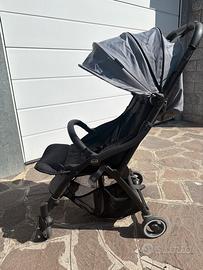 Passeggino salvaspazio pieghevole Pali