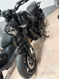 Benelli Leoncino 500