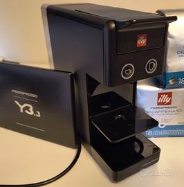 macchina caffe illy 3.3 a  capsule iperespresso