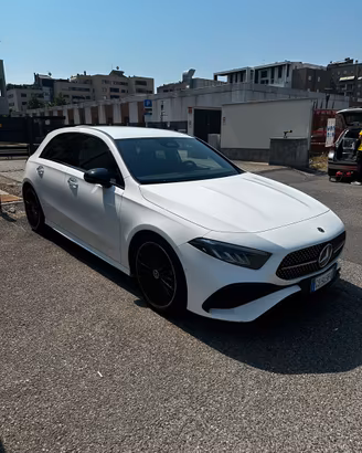 Classe A180 AMG Line Plus | 59.000 km | 12/2023