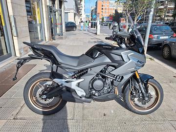 Cfmoto 700mt